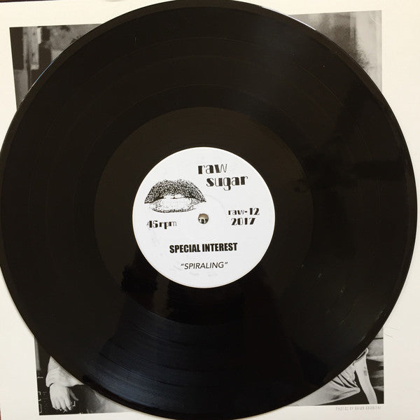 Special Interest (2) : Spiraling (12",45 RPM,Album)