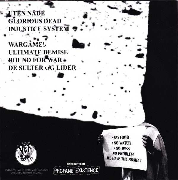 Dishonorable Discharge : Uskyldige Mennesker Sulter Og Lider E.P. (7", EP)
