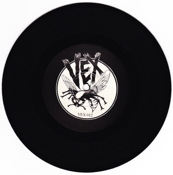 Dishonorable Discharge : Uskyldige Mennesker Sulter Og Lider E.P. (7", EP)