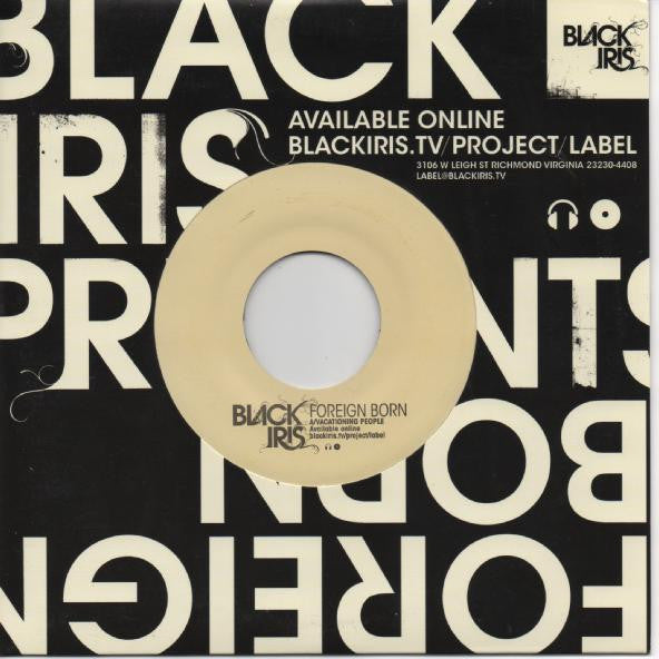 Foreign Born : Vacationing People (7", Single)