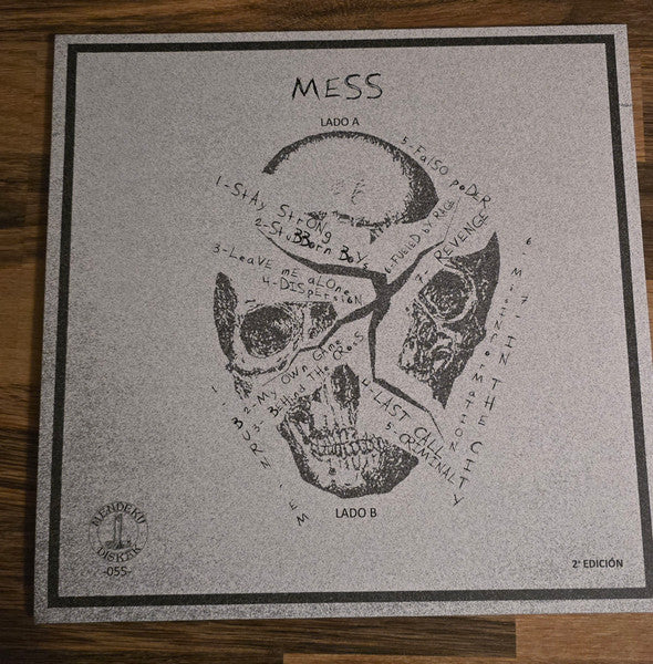 Mess (29) : Under Attack  (LP)