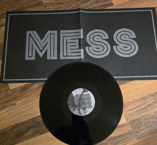 Mess (29) : Under Attack  (LP)
