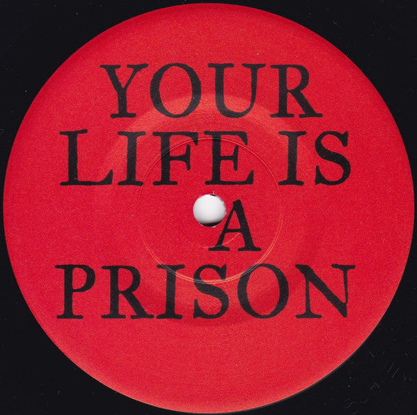 Born Wrong : Holding Cell (7",45 RPM)